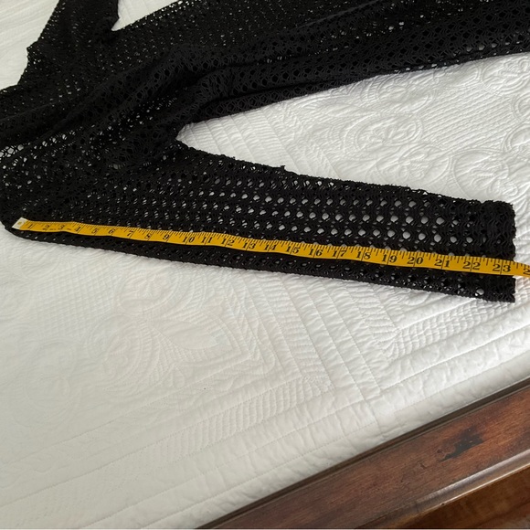 BLACK OPEN WEAVE CARDIGAN, SIZE: L - Picture 10 of 11